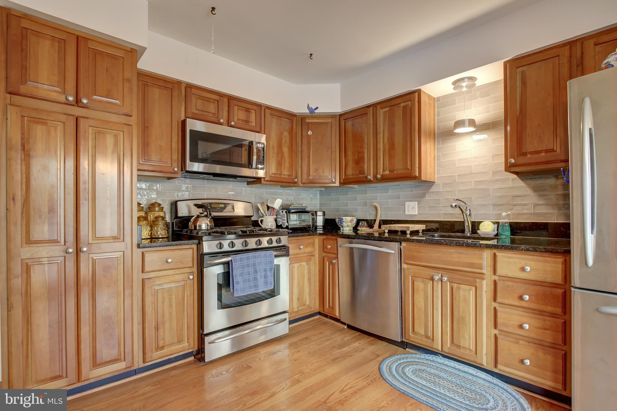 1746 Chain Bridge Road McLean, VA 22102 - Photo 7 of 35