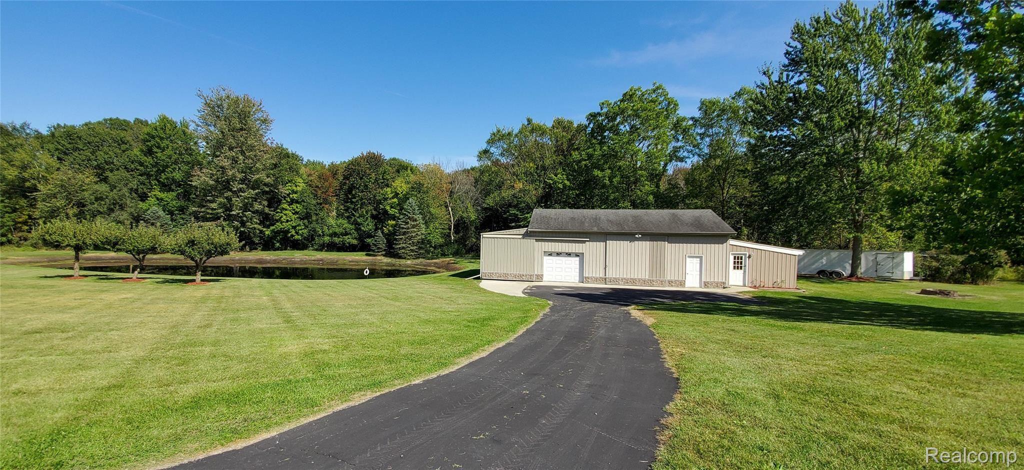 3401 West Lovejoy Road Byron, MI 48418 - Photo 30 of 48 20190919_150929.jpg