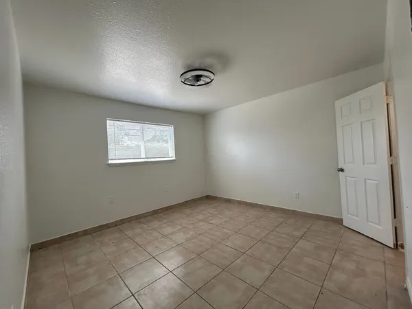 $1,550 | 1010 South Wayside Drive, Unit 602, Houston, TX 77023