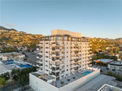 $879,999 | 1155 North Brand Boulevard, Unit 704, Glendale, CA 91202