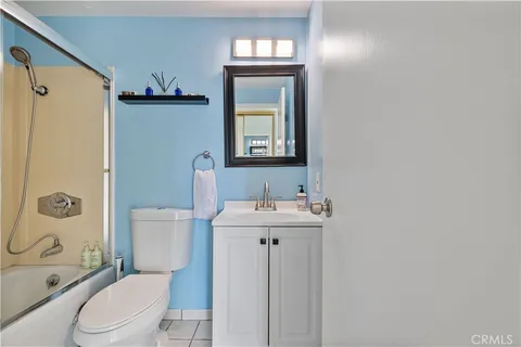 $879,999 | 1155 North Brand Boulevard, Unit 704, Glendale, CA 91202