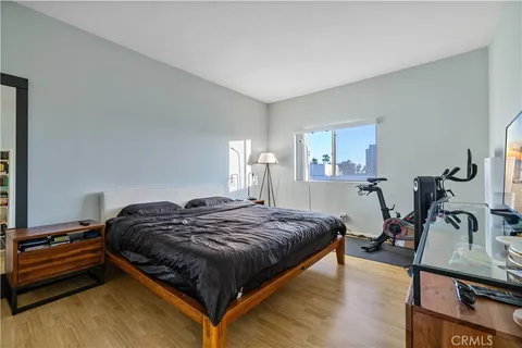 $819,999 | 1155 North Brand Boulevard, Unit 704, Glendale, CA 91202