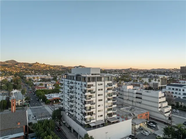 $879,999 | 1155 North Brand Boulevard, Unit 704, Glendale, CA 91202
