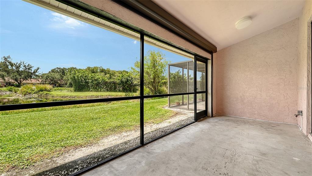 5720 Monte Rosso Road Sarasota, FL 34243 - Photo 11 of 47 Gallery Image 11