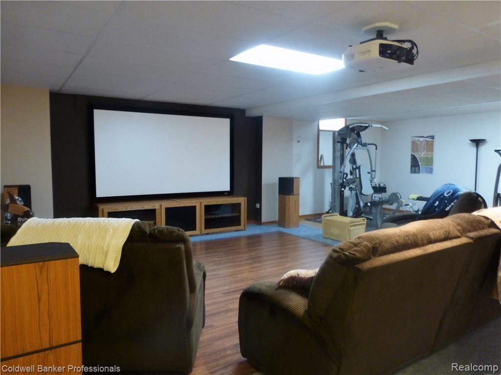 8654 Indian Clarkston, MI 48348 - Photo 24 of 35 19.JPG