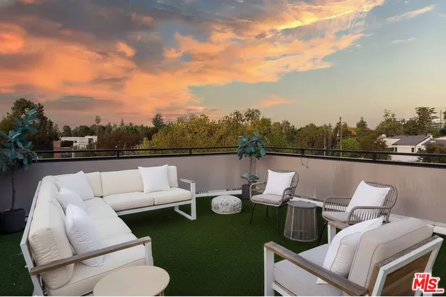 $4,495 | 5149 Fulton Avenue, Sherman Oaks, CA 91423