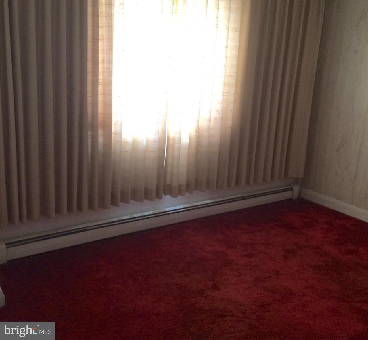 4445 Pall Mall Road Baltimore, MD 21215 - Photo 3 of 21 Living Room