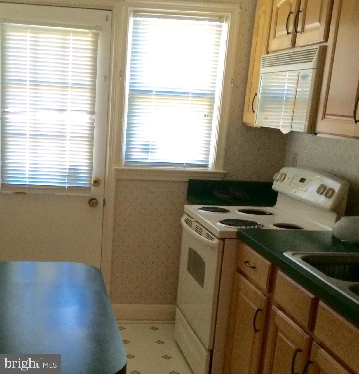 4445 Pall Mall Road Baltimore, MD 21215 - Photo 10 of 21 Kitchen