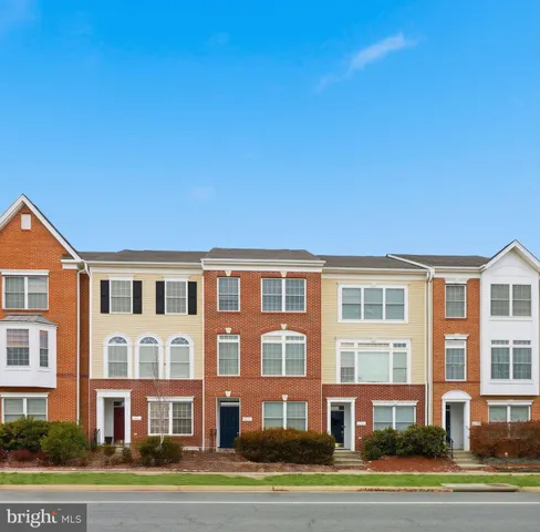 $3,000 | 25013 Riding Center Drive, Chantilly, VA 20152