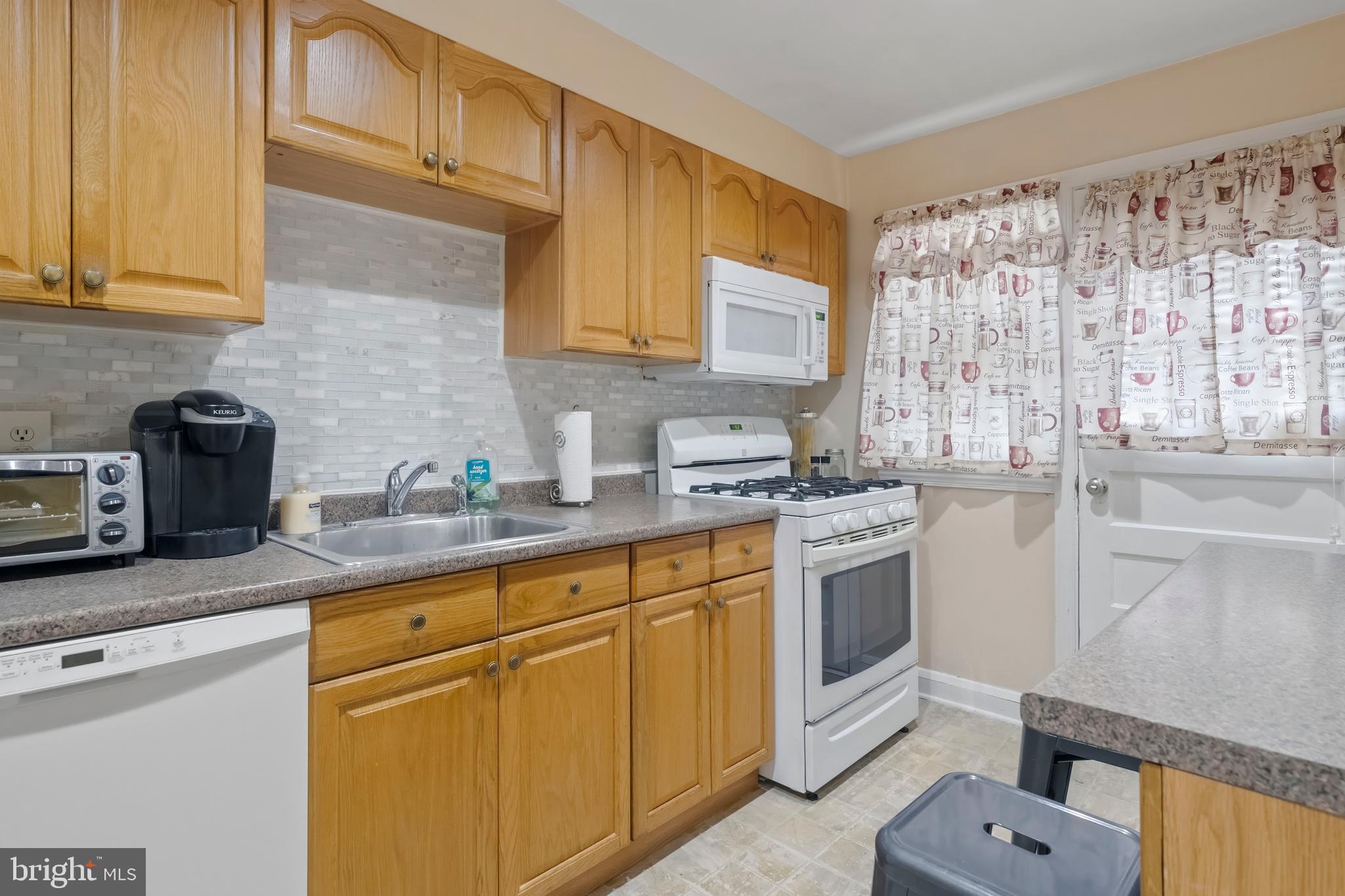 1022 Reverdy Road Baltimore, MD 21212 - Photo 10 of 28