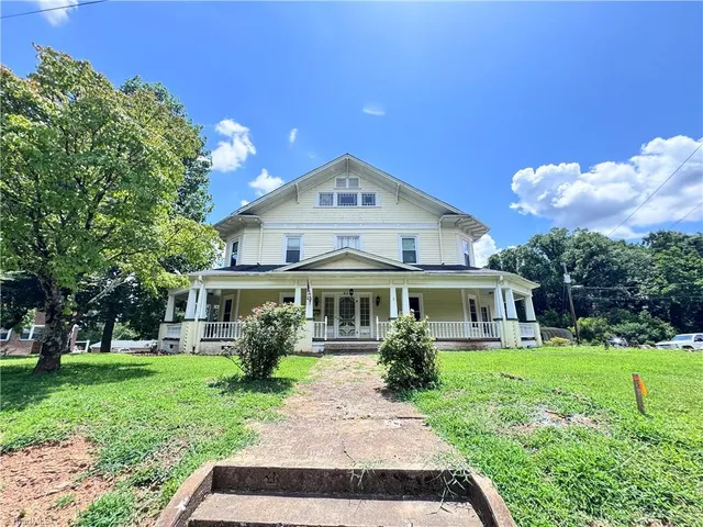 $388,500 | 639 Elk Spur Street, Elkin, NC 28621