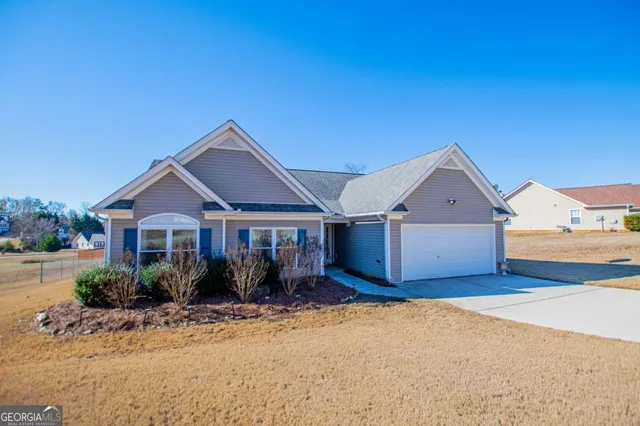 $319,900 | 226 Hampton Oaks Circle, Villa Rica, GA 30180