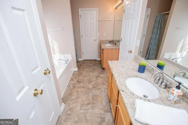 $319,900 | 226 Hampton Oaks Circle, Villa Rica, GA 30180