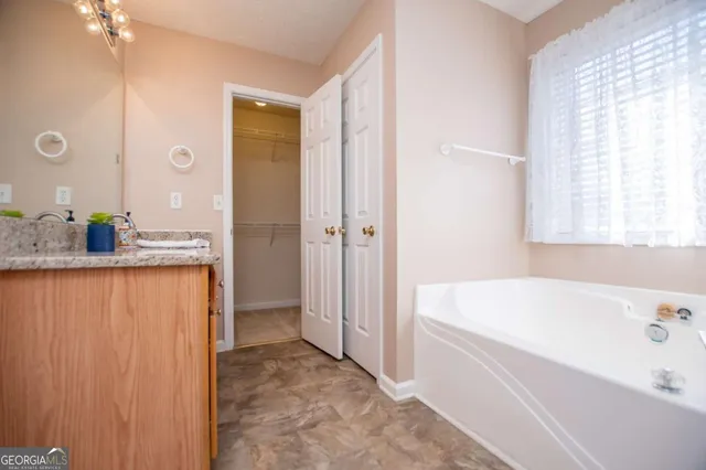 $319,900 | 226 Hampton Oaks Circle, Villa Rica, GA 30180