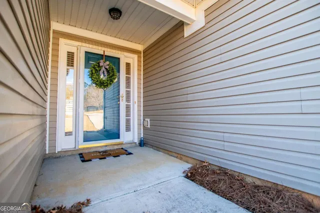 $319,900 | 226 Hampton Oaks Circle, Villa Rica, GA 30180