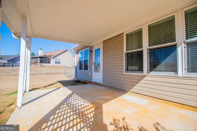 $319,900 | 226 Hampton Oaks Circle, Villa Rica, GA 30180