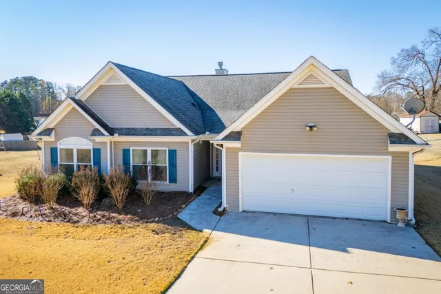 $319,900 | 226 Hampton Oaks Circle, Villa Rica, GA 30180