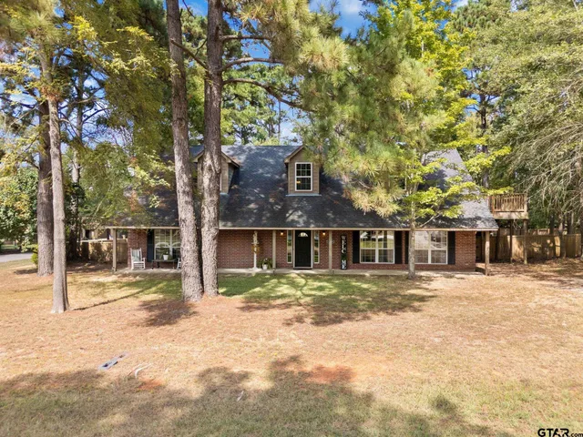 a swimming pool view