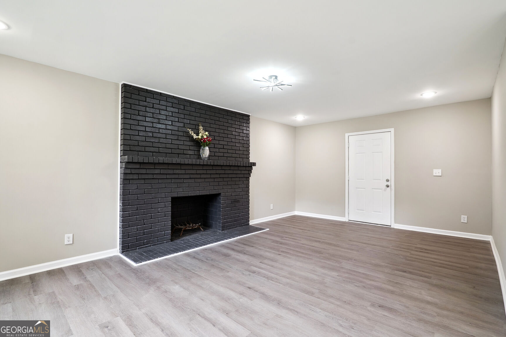 3583 Steinhauer Road Marietta, GA 30066 - Photo 3 of 24