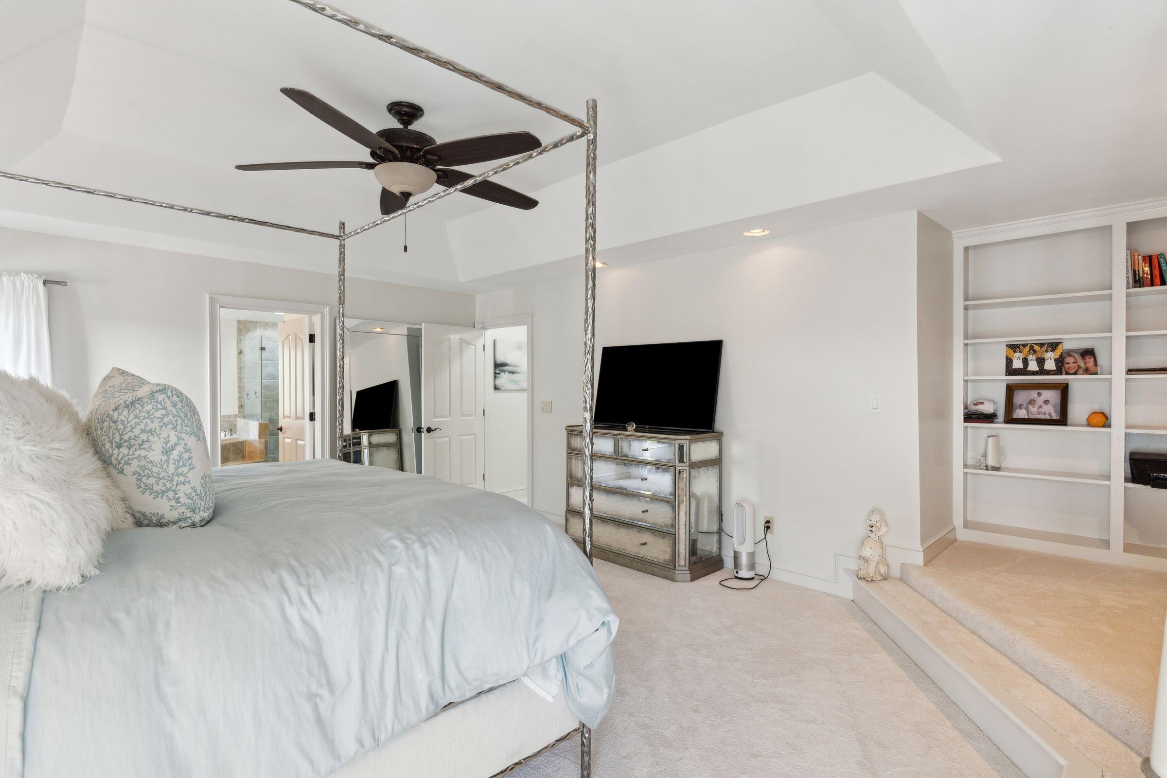 2457 Vaucluse Road Charleston, SC 29414 - Photo 35 of 76 2457VaucluseRd-KeenEyeMarketing-034