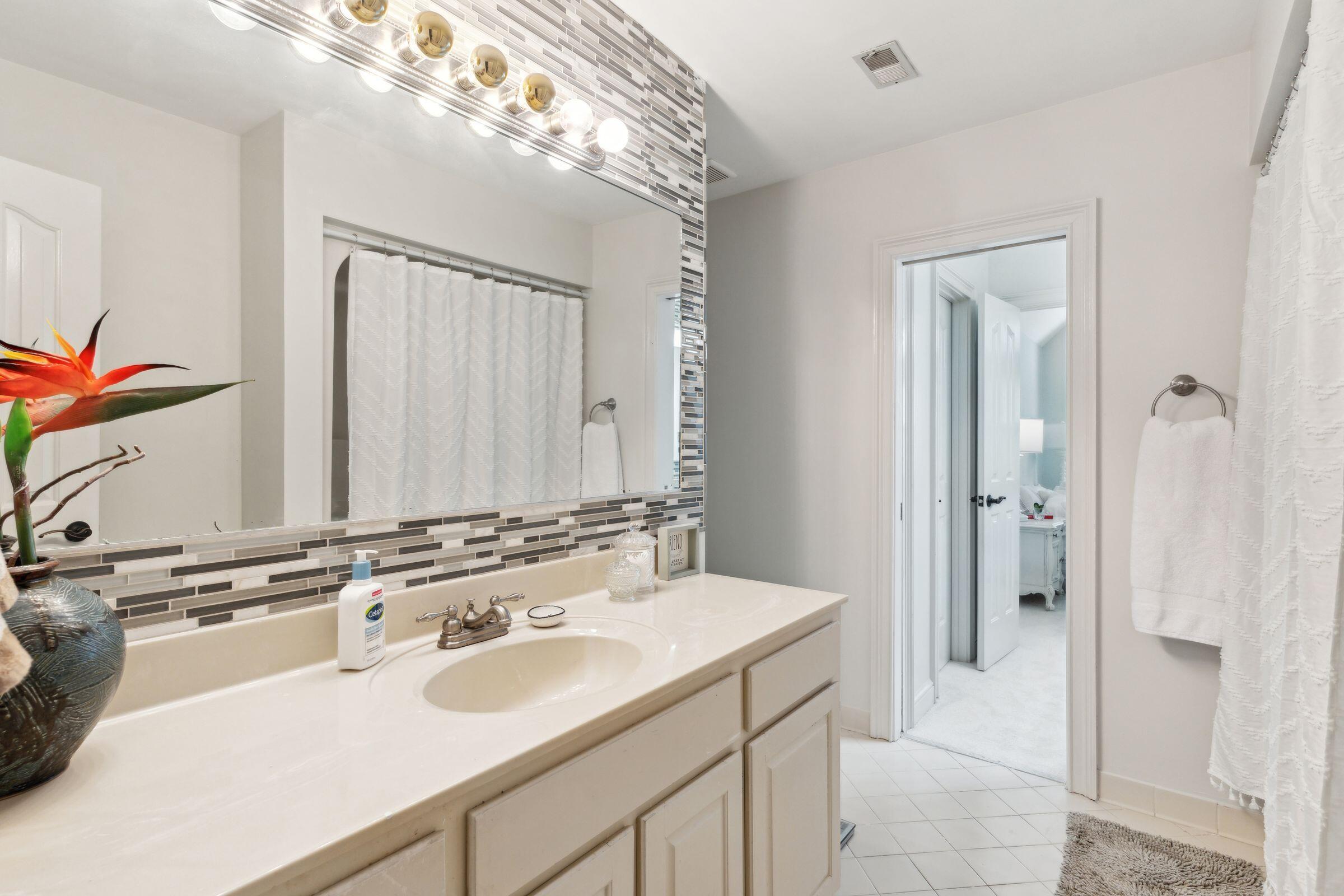 2457 Vaucluse Road Charleston, SC 29414 - Photo 45 of 76 2457VaucluseRd-KeenEyeMarketing-047
