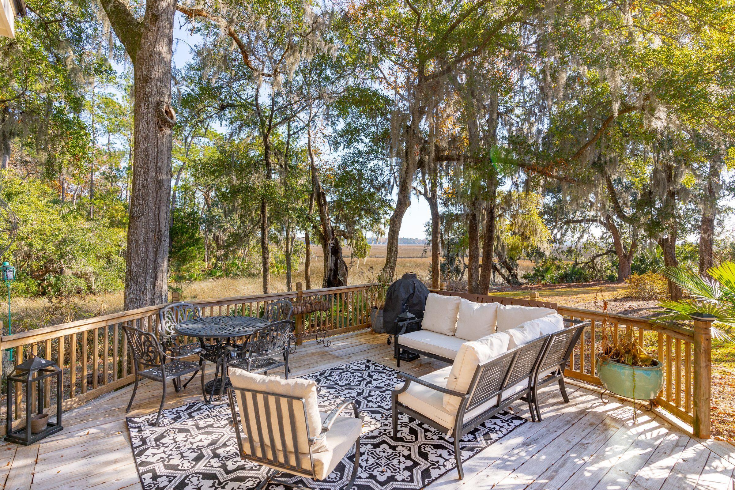 2457 Vaucluse Road Charleston, SC 29414 - Photo 53 of 76 2457VaucluseRd-KeenEyeMarketing-056