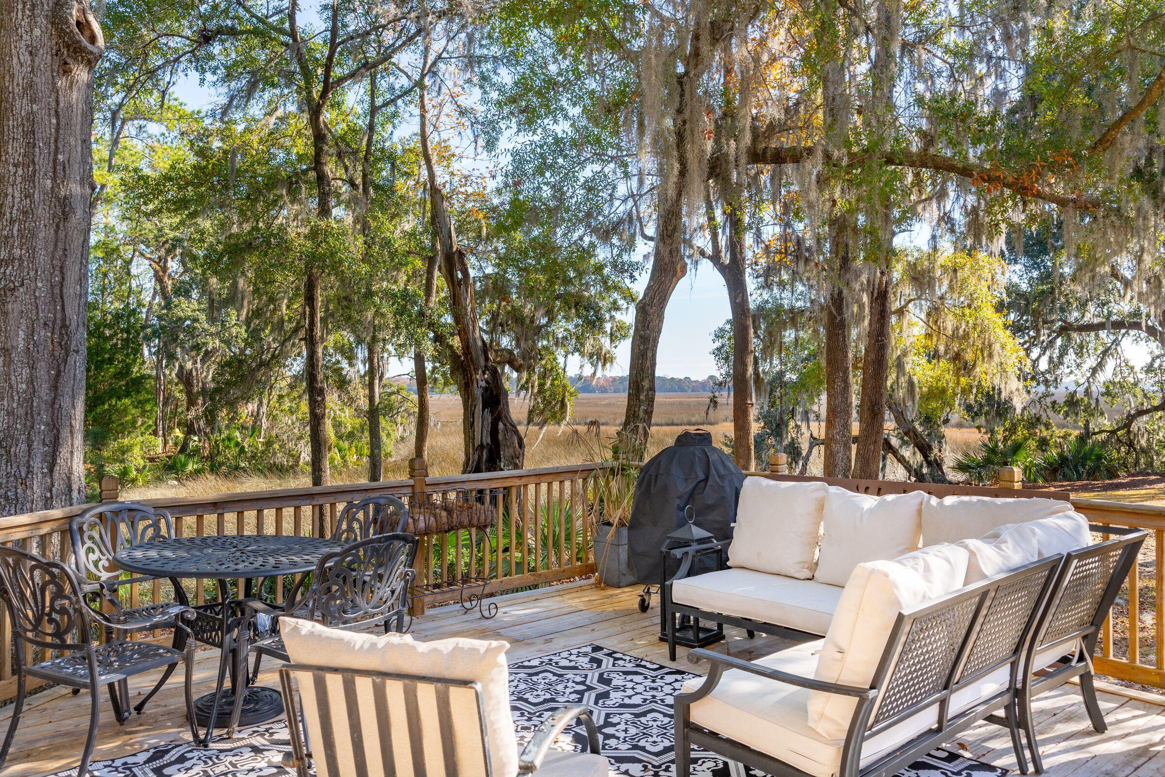 2457 Vaucluse Road Charleston, SC 29414 - Photo 54 of 76 2457VaucluseRd-KeenEyeMarketing-057