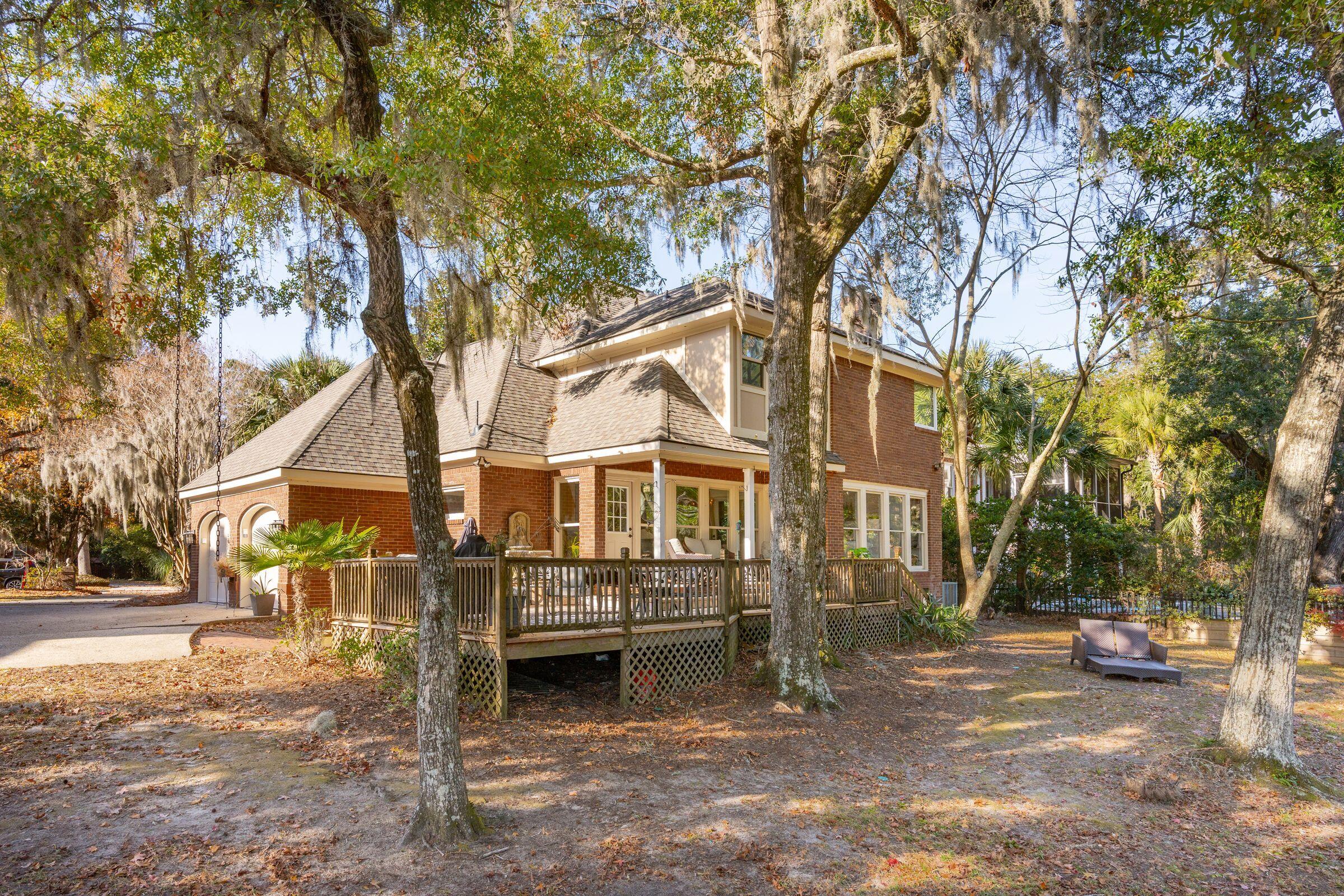 2457 Vaucluse Road Charleston, SC 29414 - Photo 63 of 76 2457VaucluseRd-KeenEyeMarketing-069