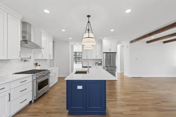 $1,399,900 | 8 Carmel Road, Pelham, NH 03076