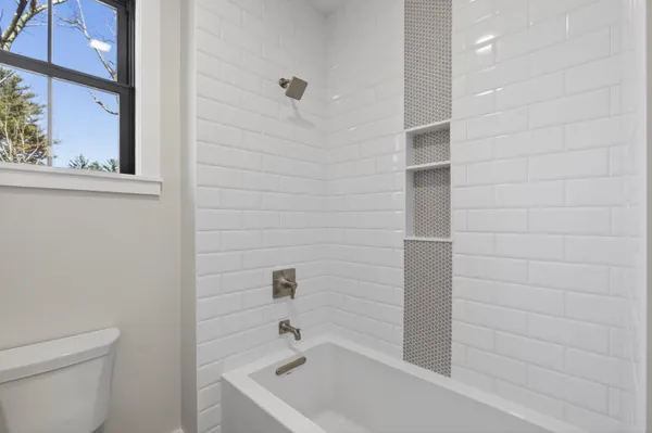 $1,399,900 | 8 Carmel Road, Pelham, NH 03076