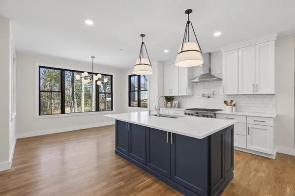 $1,399,900 | 8 Carmel Road, Pelham, NH 03076