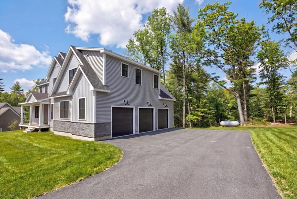 $1,399,900 | 8 Carmel Road, Pelham, NH 03076