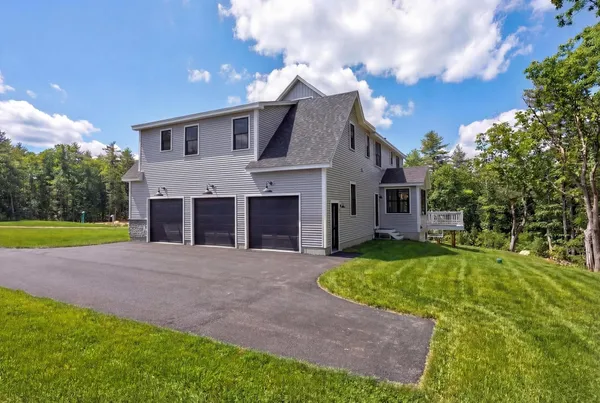 $1,399,900 | 8 Carmel Road, Pelham, NH 03076