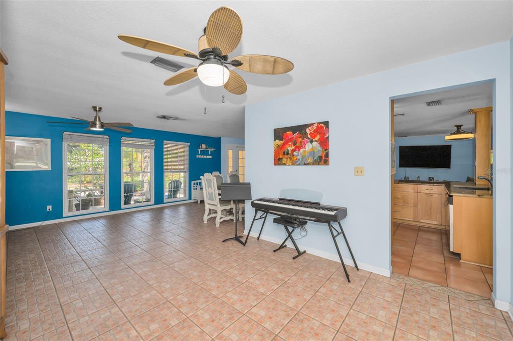 520 Sandy Hook Road Palm Harbor, FL 34683 - Photo 12 of 76