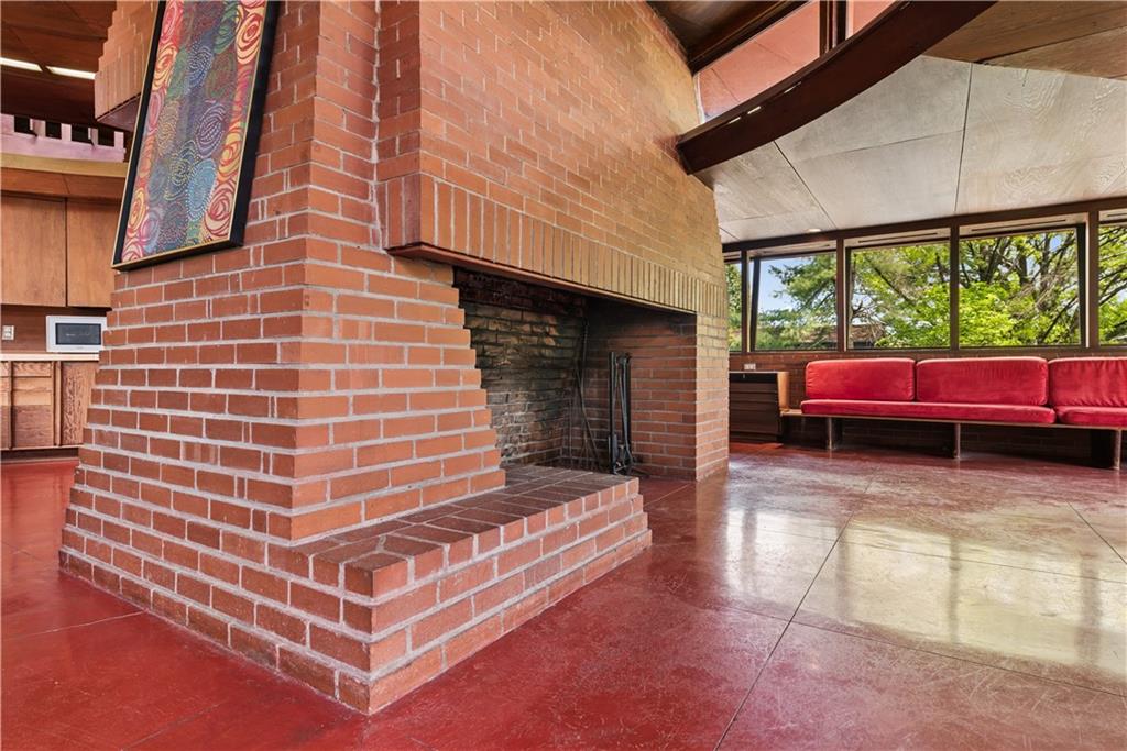 5139 Penton Road Pittsburgh, PA 15213 - Photo 8 of 32 a view of outdoor space with seating area