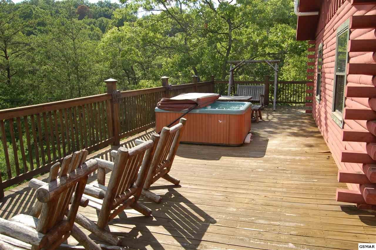2759 Hatcher Mountain Road, Unit STARGAZER Sevierville, TN 37862 - Photo 18 of 34 Gallery Image 18