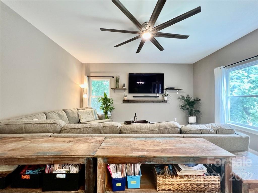 291 Bob Barnwell Road Fletcher, NC 28732 - Photo 20 of 44 Gallery Image 20