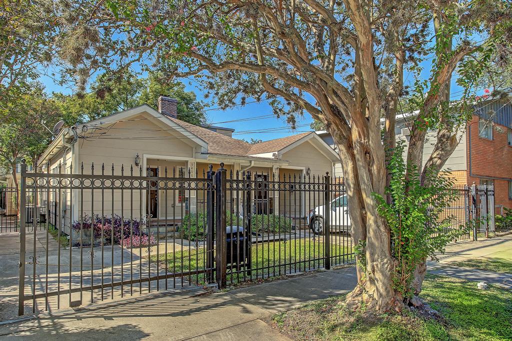 Great duplex in the heart of Montrose!