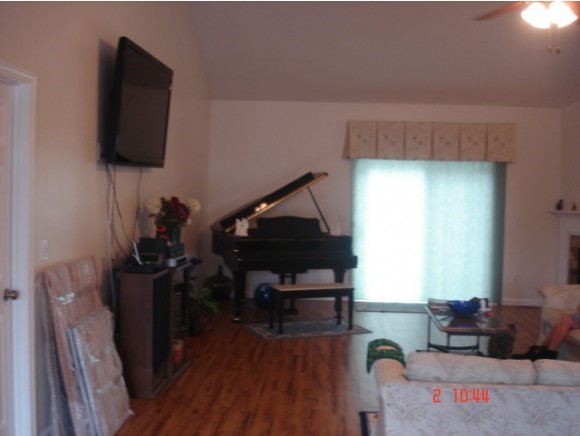 310 Deerfield Road Allenstown, NH 03275 - Photo 8 of 9