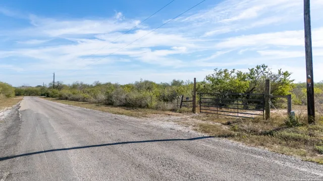 $259,999 | 4796 Leslie Lane, Beeville, TX 78102