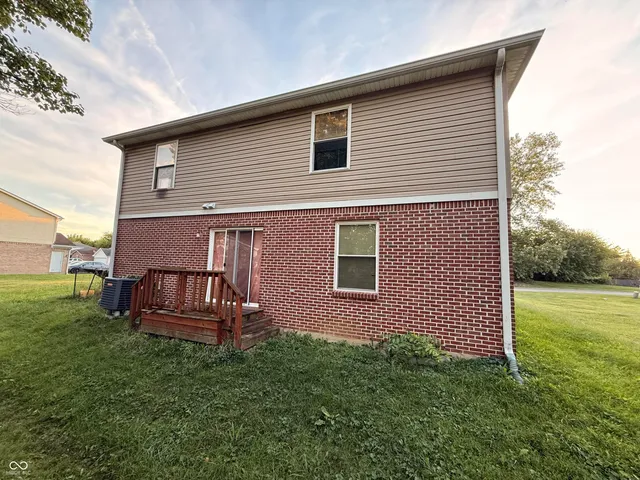 $196,900 | 1223 Glenhall Circle, Indianapolis, IN 46241