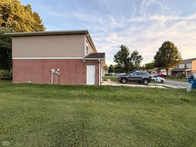 $196,900 | 1223 Glenhall Circle, Indianapolis, IN 46241