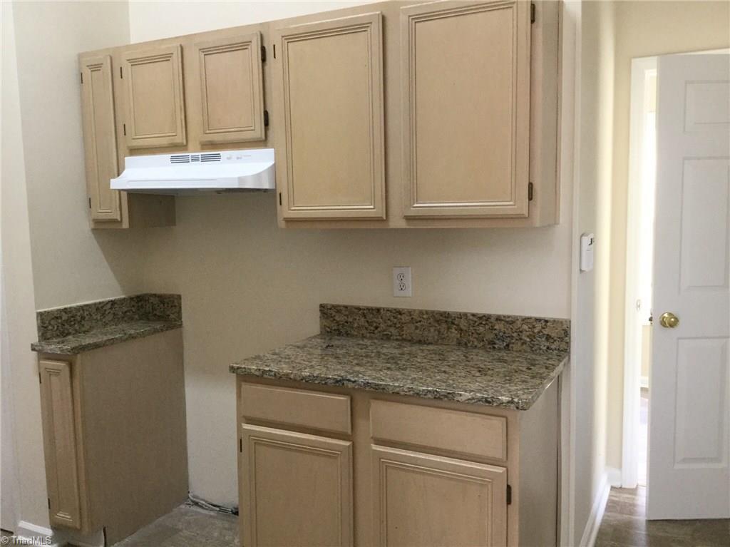 1604 Penny Road High Point, NC 27265 - Photo 9 of 28