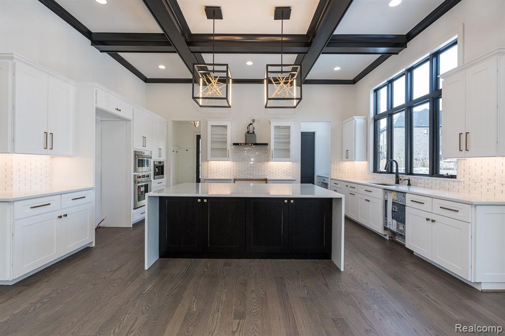 4540 Theheights Boulevard Rochester, MI 48306 - Photo 5 of 22 Gallery Image 5