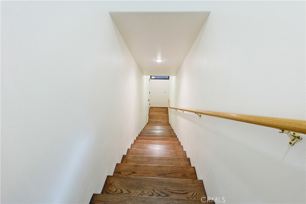 8400 Mipolomol Road Malibu, CA 90265 - Photo 41 of 58 a view of entryway