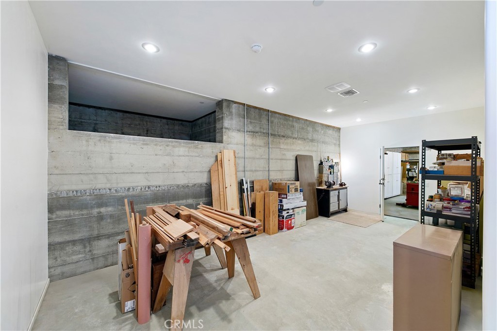 8400 Mipolomol Road Malibu, CA 90265 - Photo 44 of 58