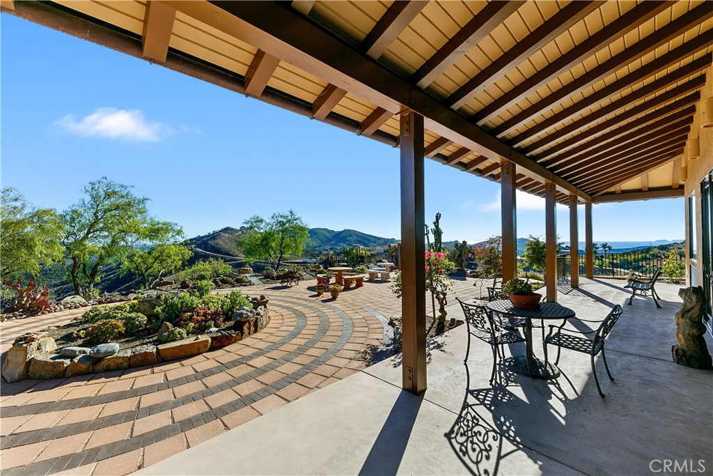 8400 Mipolomol Road Malibu, CA 90265 - Photo 9 of 58 a outdoor space with lots of green space
