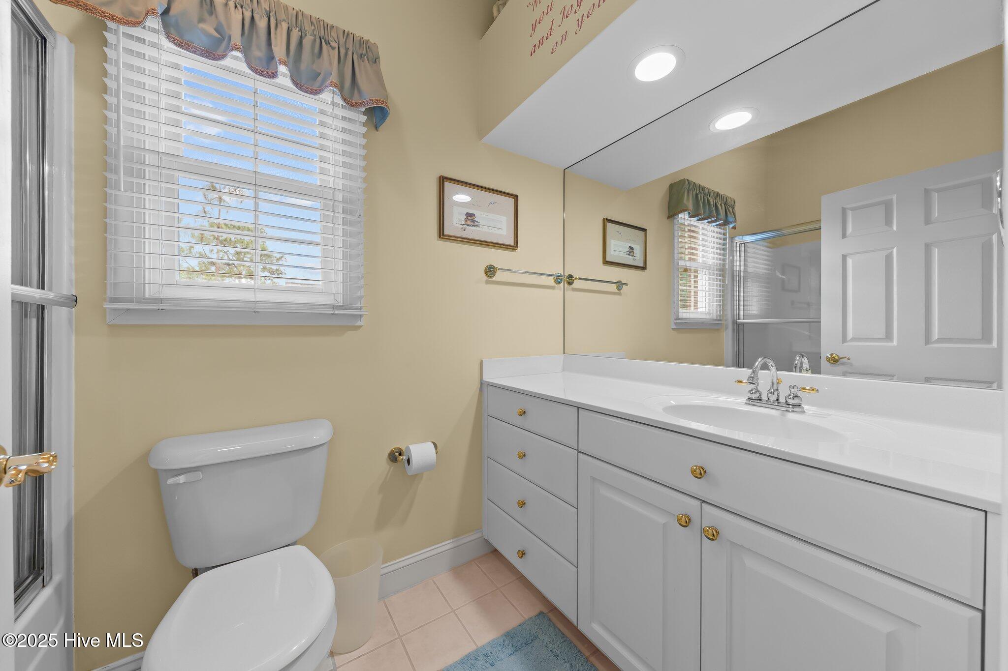 155 McKenzie Road East Pinehurst, NC 28374 - Photo 14 of 42 Ensuite Guest Bath