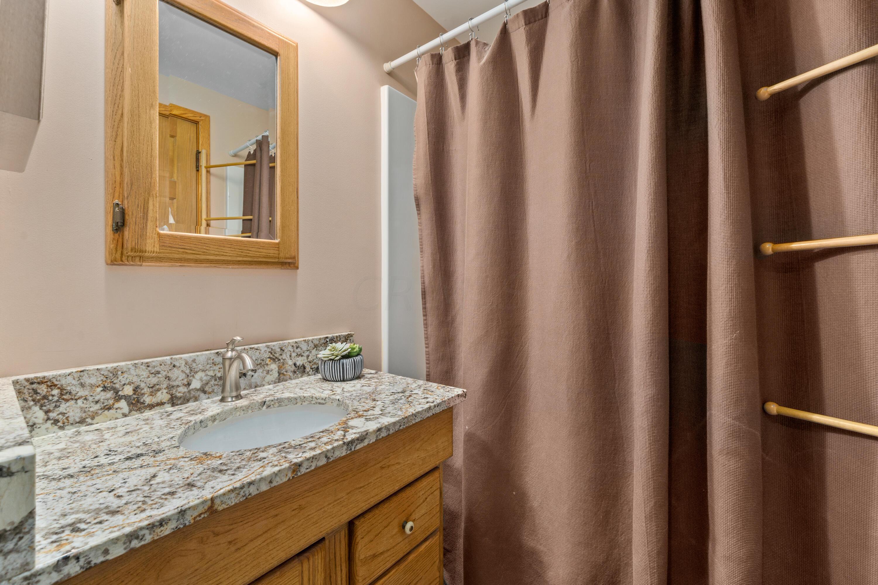 187 South Ardmore Road Bexley, OH 43209 - Photo 17 of 80 DSC00906