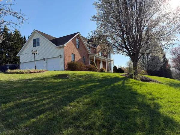 $600,000 | 635 Long Meadow Road, Fishersville, VA 22939